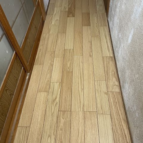 床のフワフワ、上からフローリングを張れば直る？ アイキャッチ画像